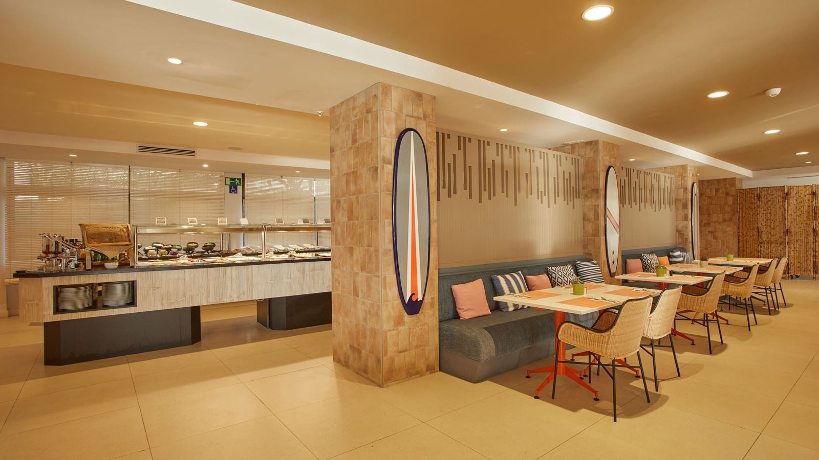 restaurants-world-cafe