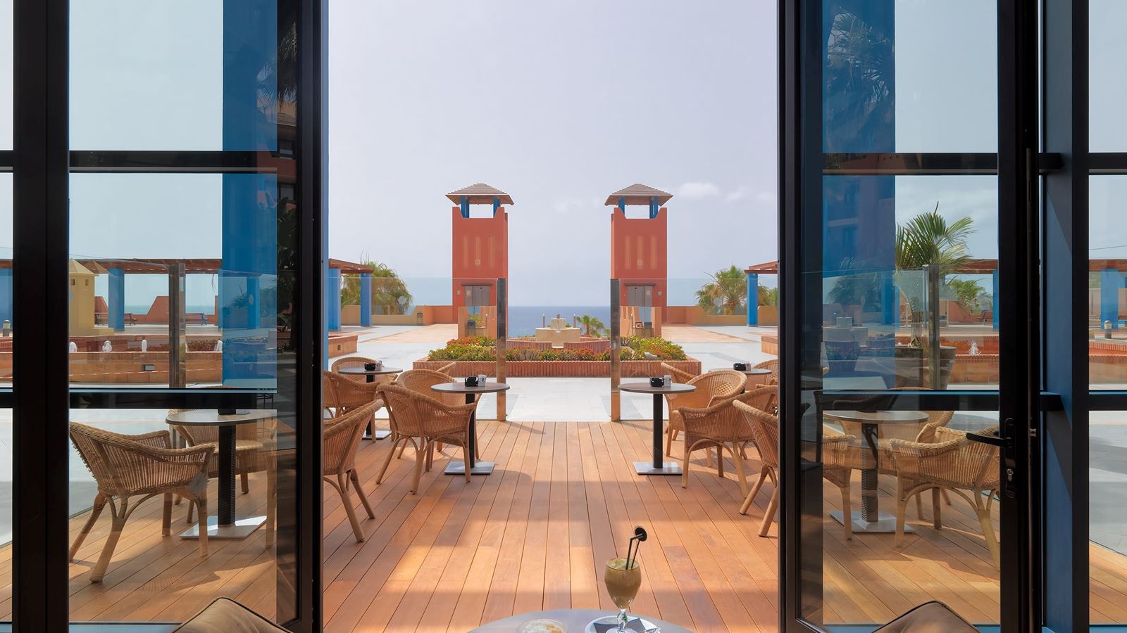 restaurants-mikes-coffee