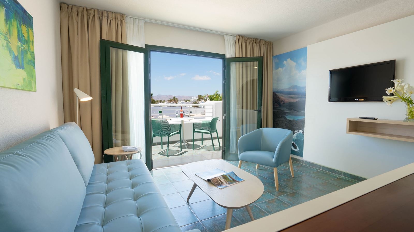 rooms-apartment-one-bedroom-with-balcony-or-terrace