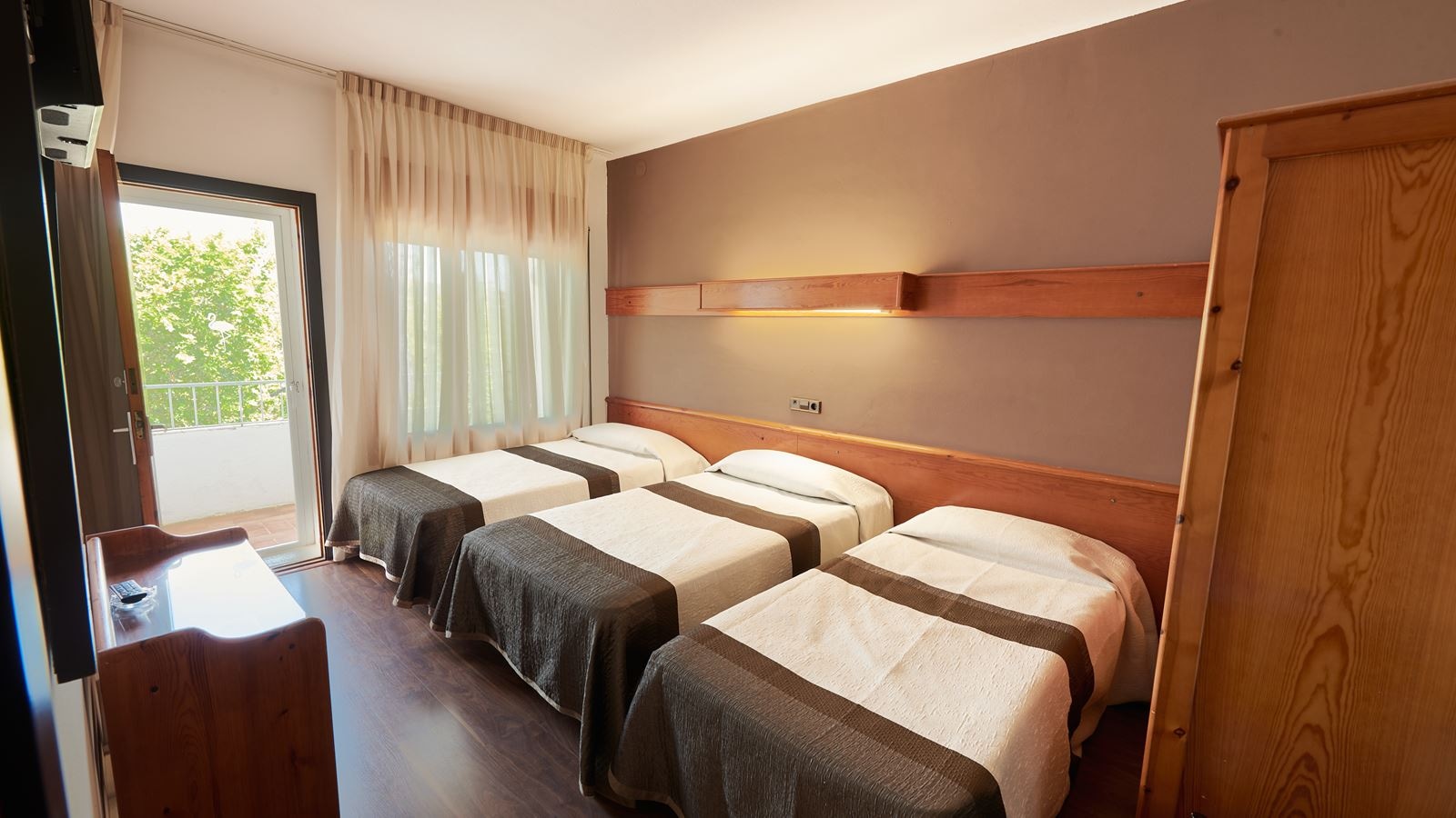 rooms-double-standard-room