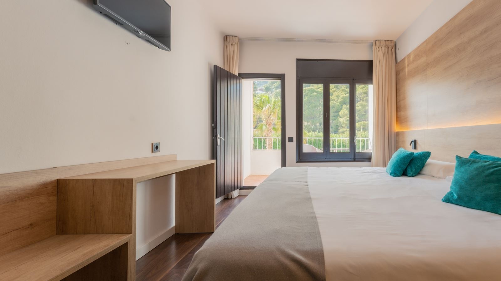 rooms-double-superior-room