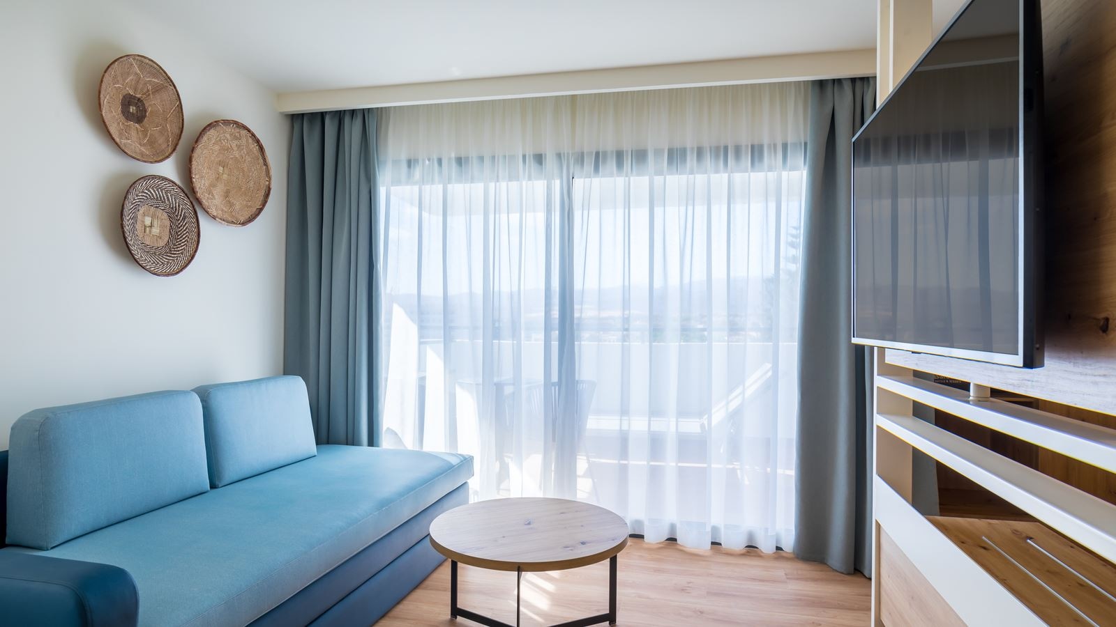 rooms-junior-suite-deluxe