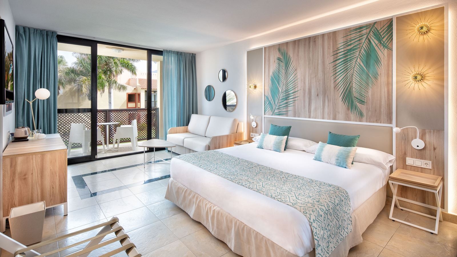 rooms-double-standard-balcony-or-terrace-double-single-use