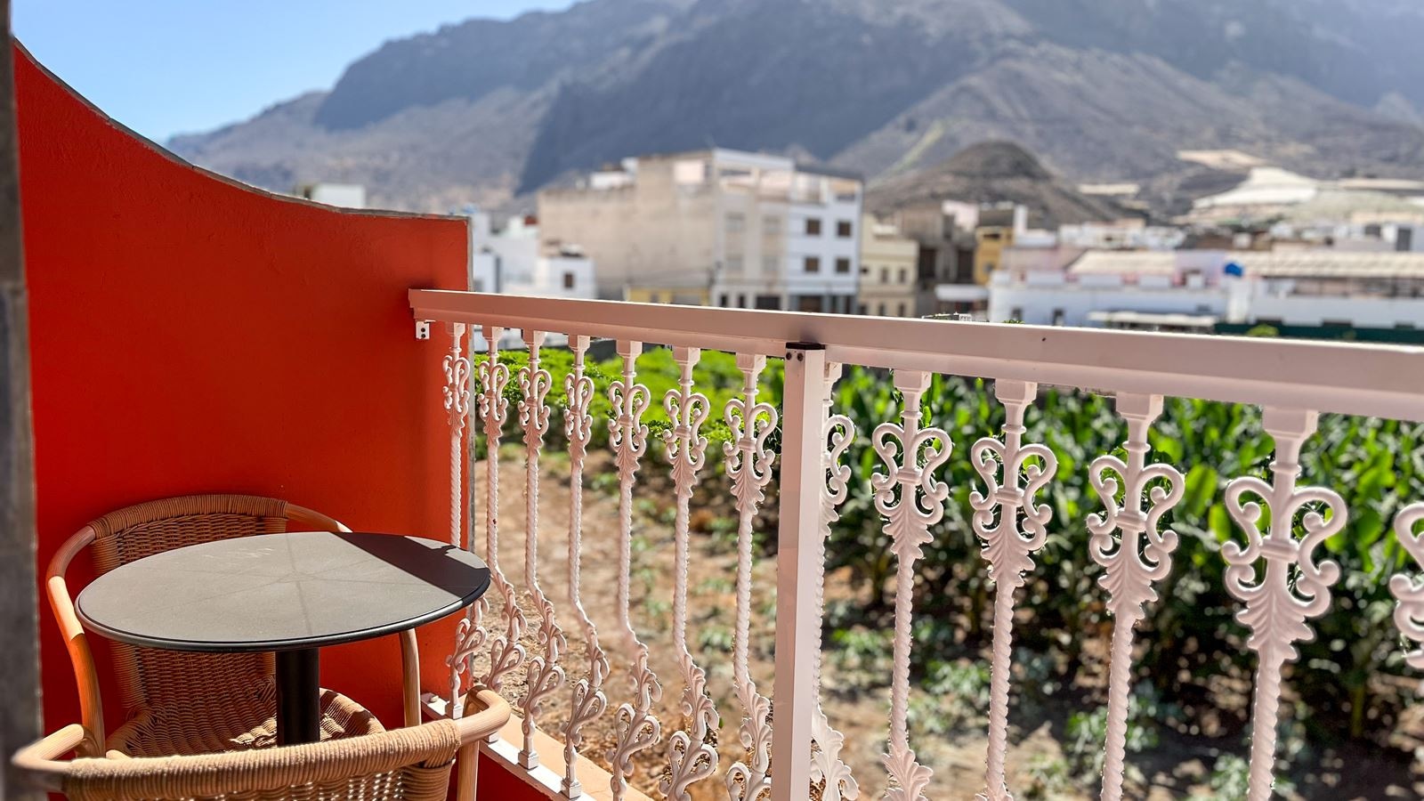 rooms-family-suite-with-balcony-or-terrace