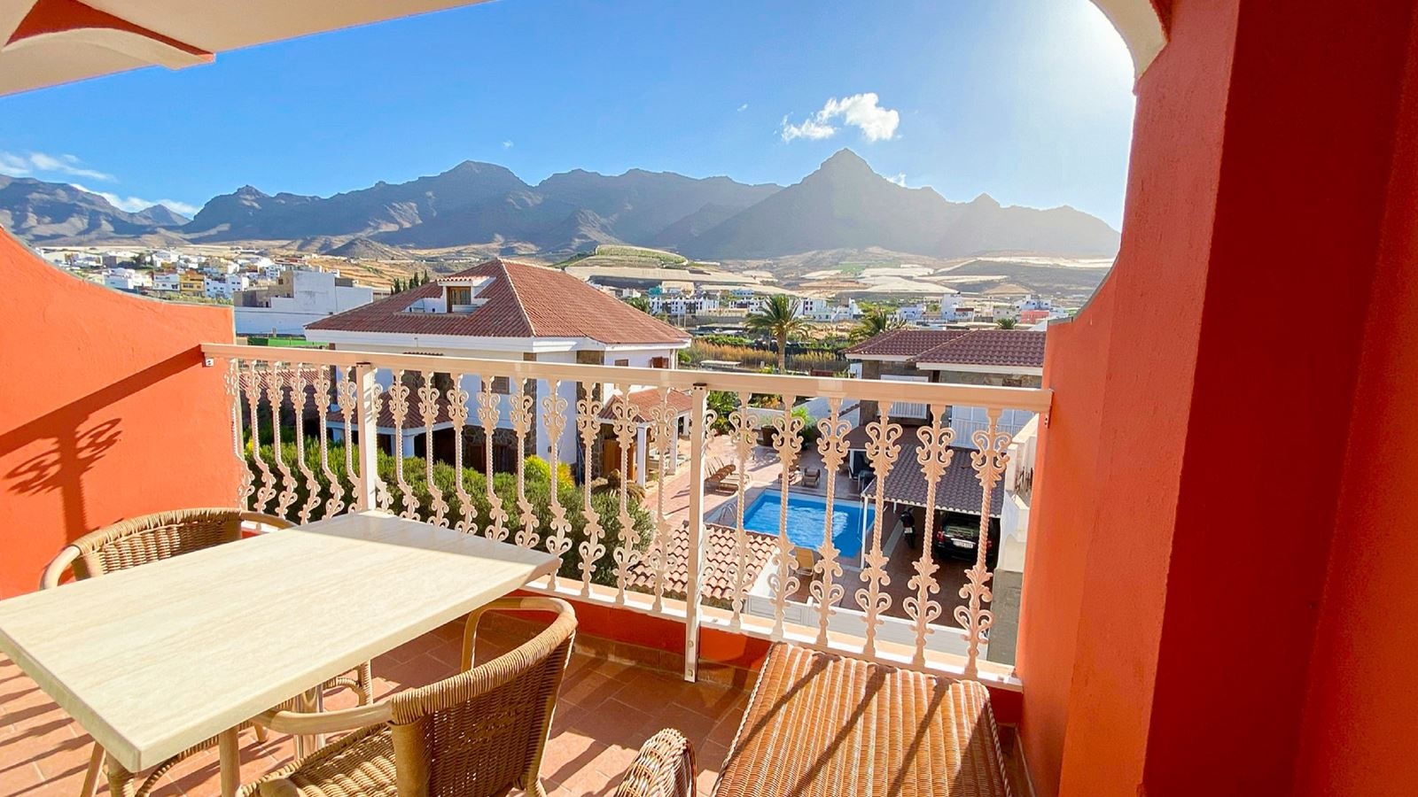 rooms-junior-suite-with-balcony-or-terrace