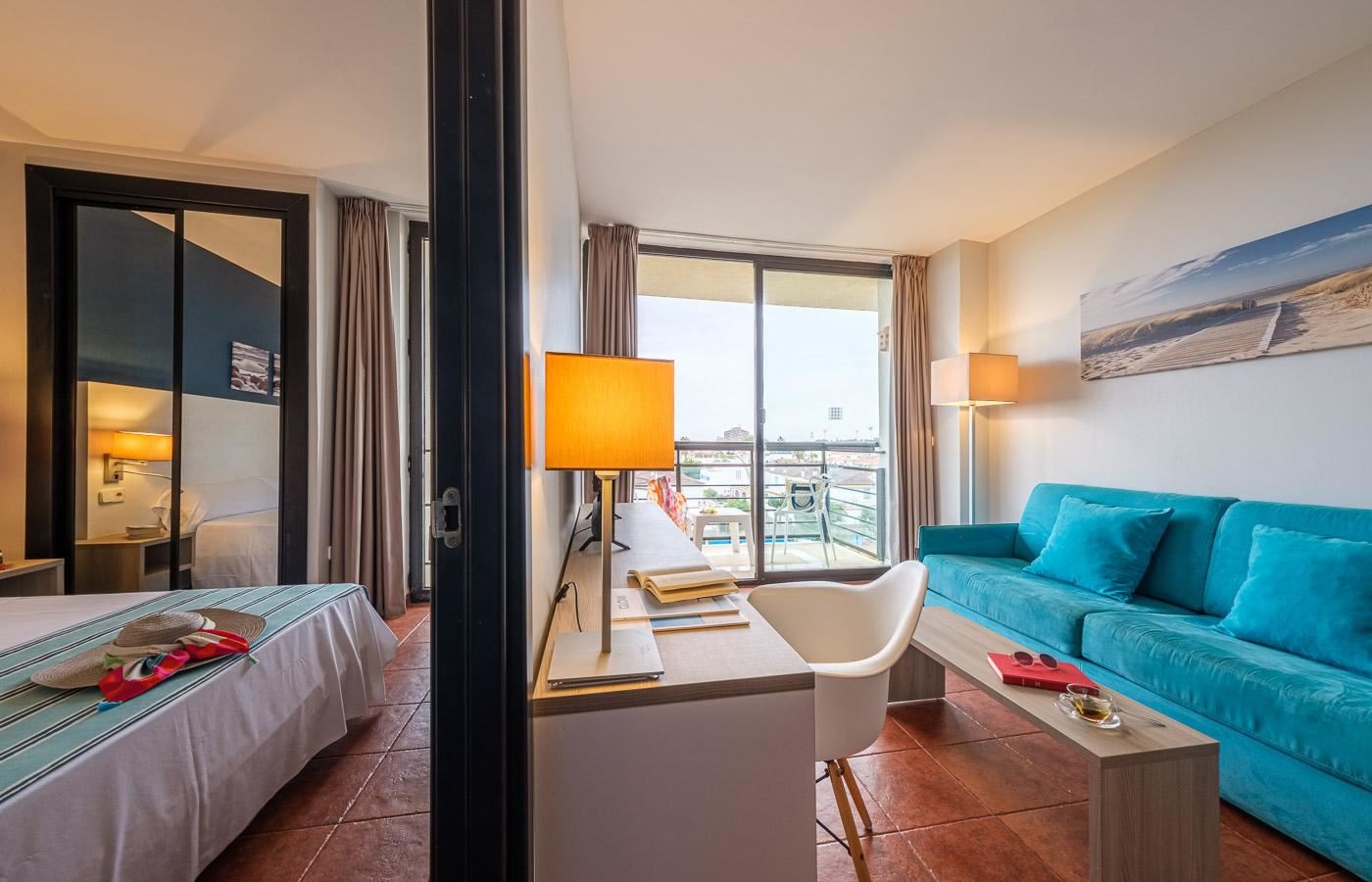 rooms-js--junior-suite-standard-with-terrace