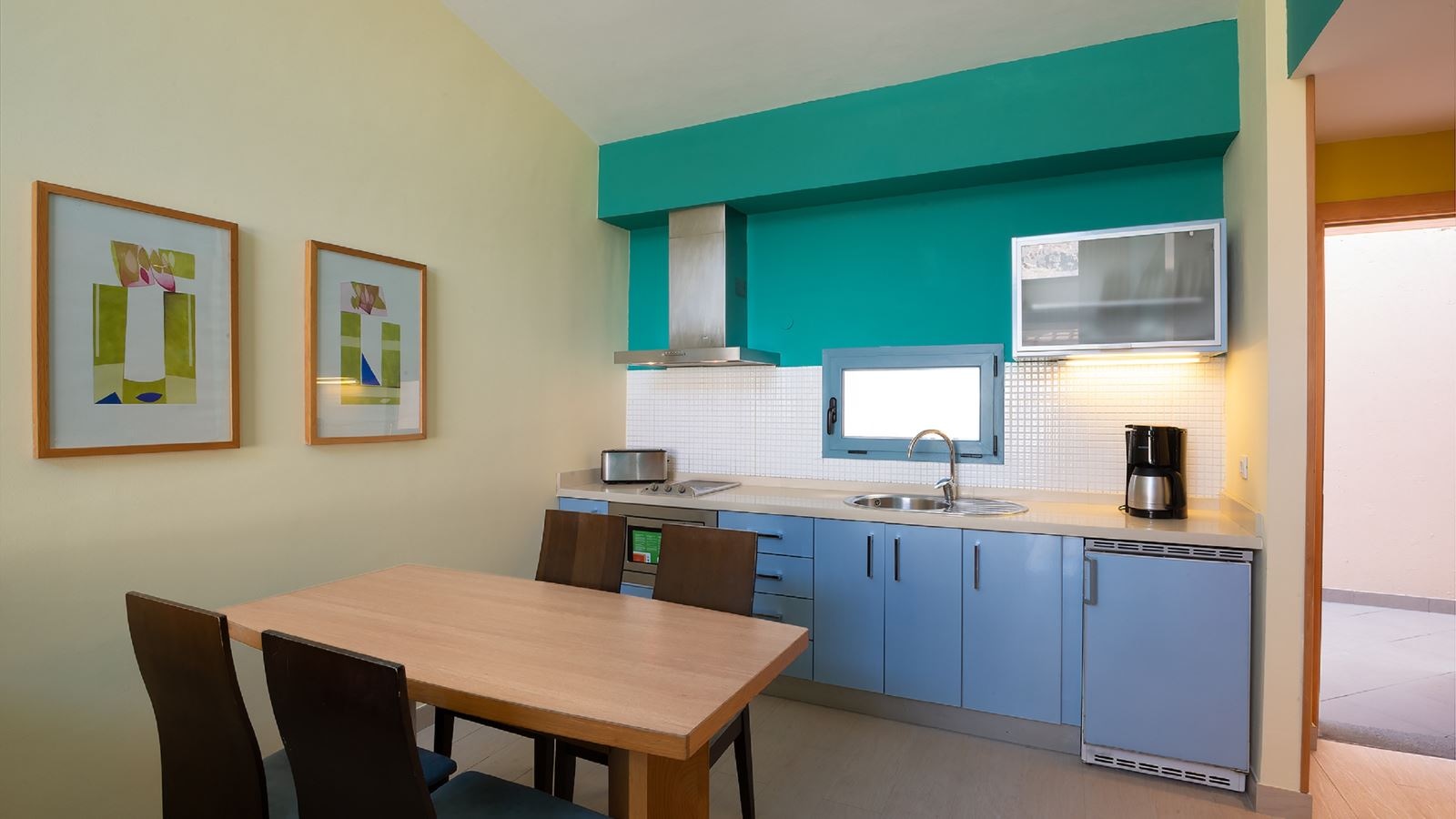 rooms-1-bedroom--apartment-superior-with-balcony-or-terrace