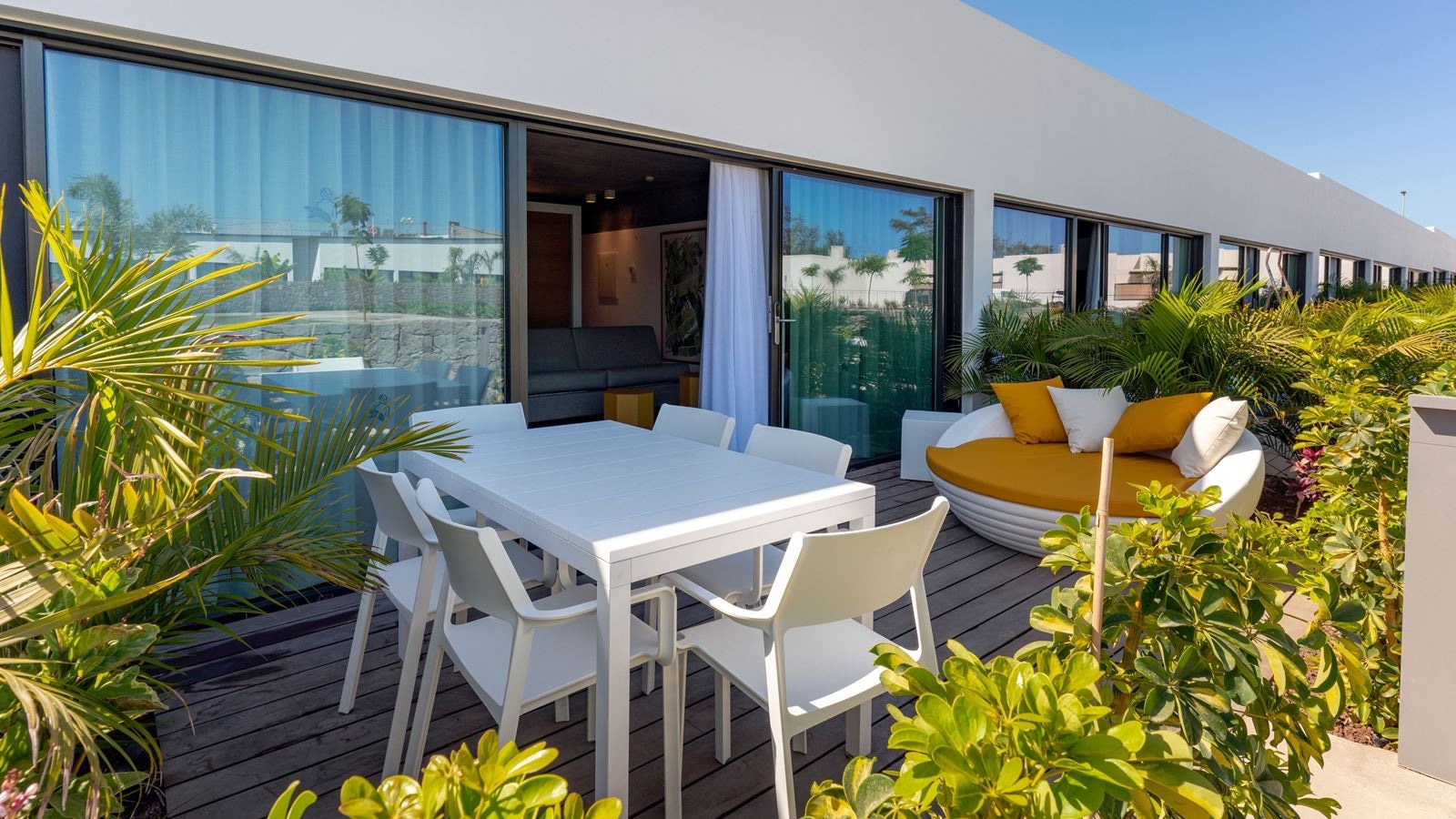 rooms-classic-holiday-home-2-bedrooms-with-terrace