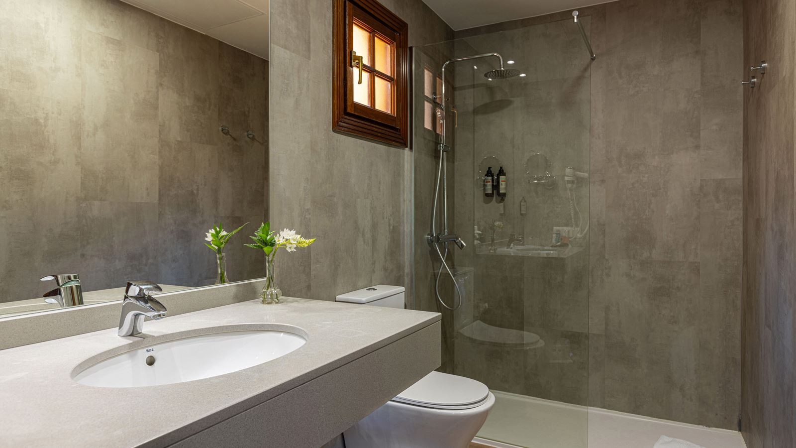 rooms-bungalow-pool-view