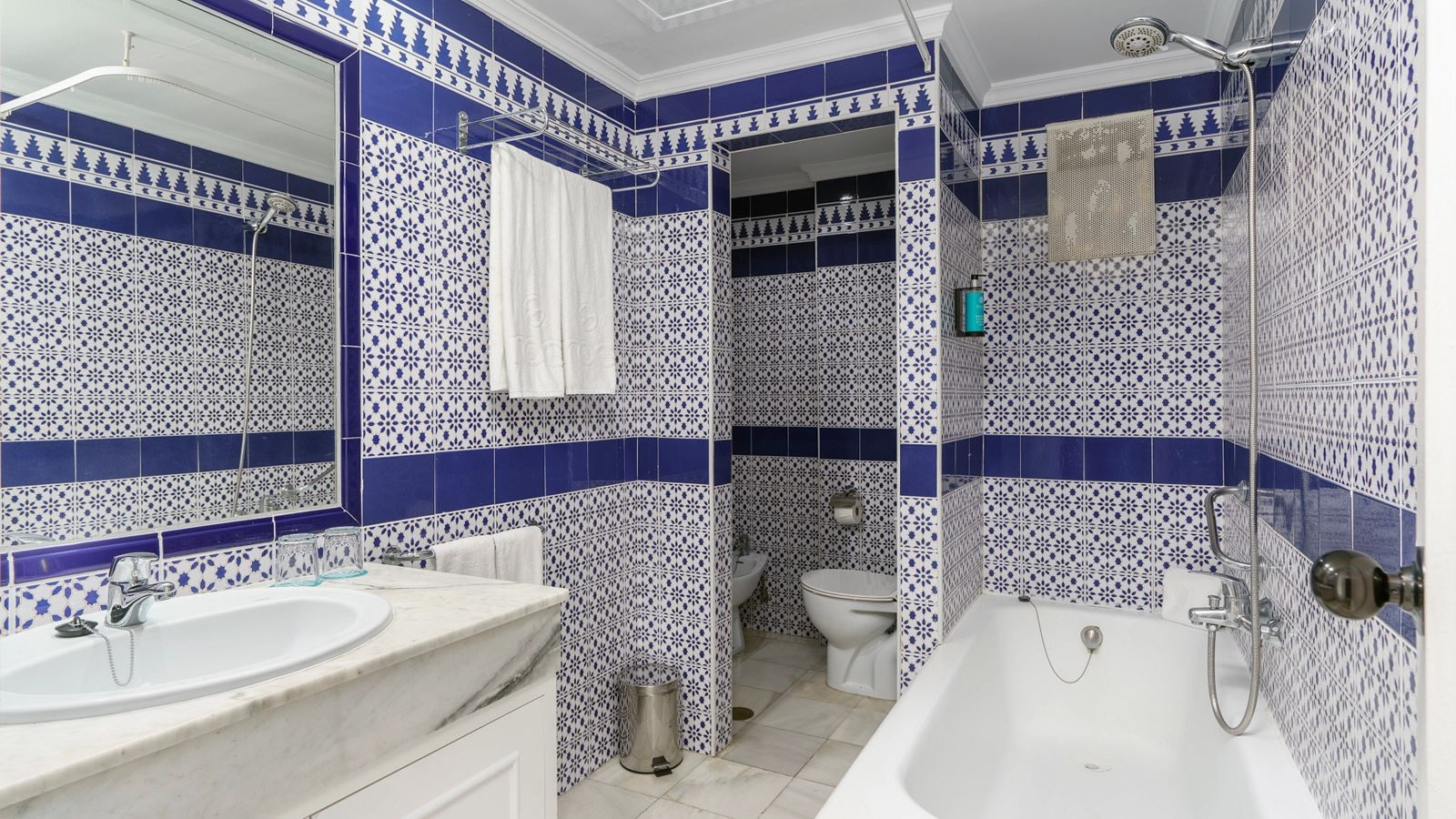 rooms-db--double-standard-balcony-or-terrace