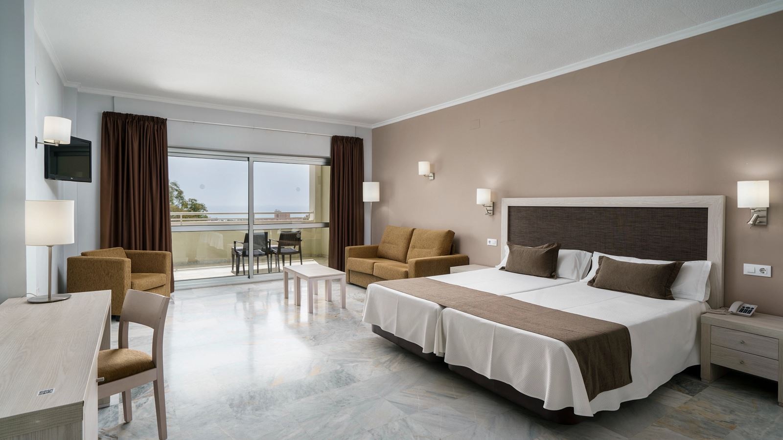 rooms-js--junior-suite-balcony-or-terrace