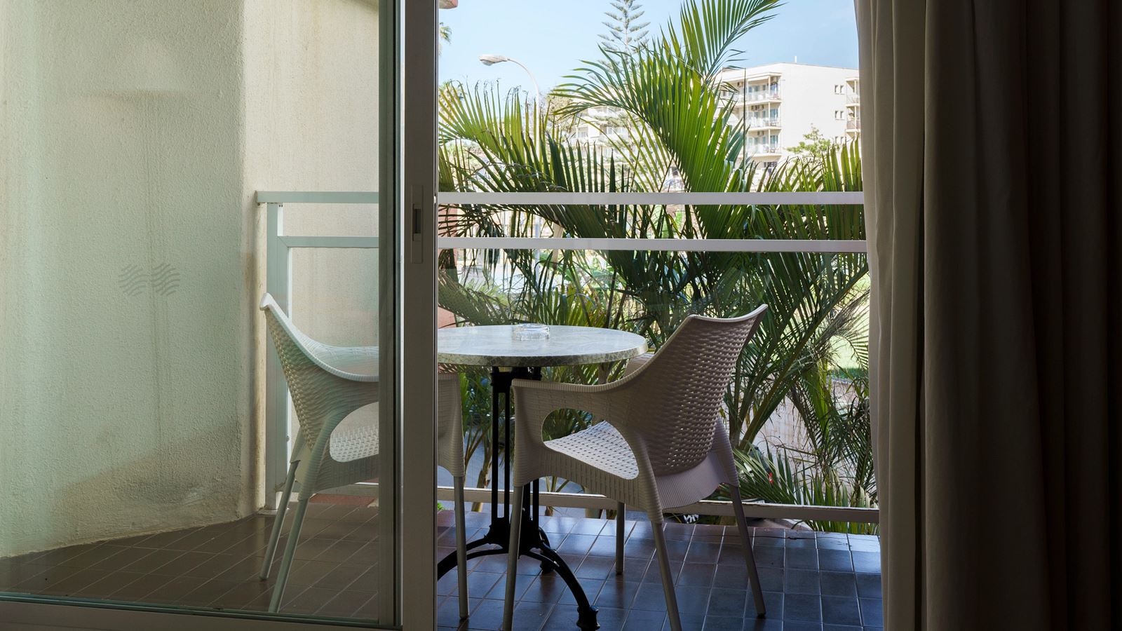 rooms-junior-suite-balcony-or-terrace