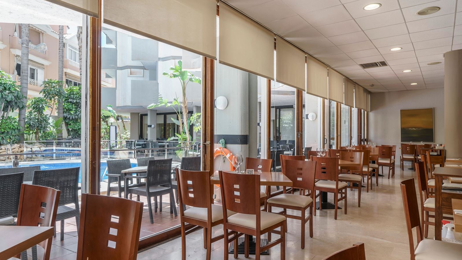 restaurants-restaurants