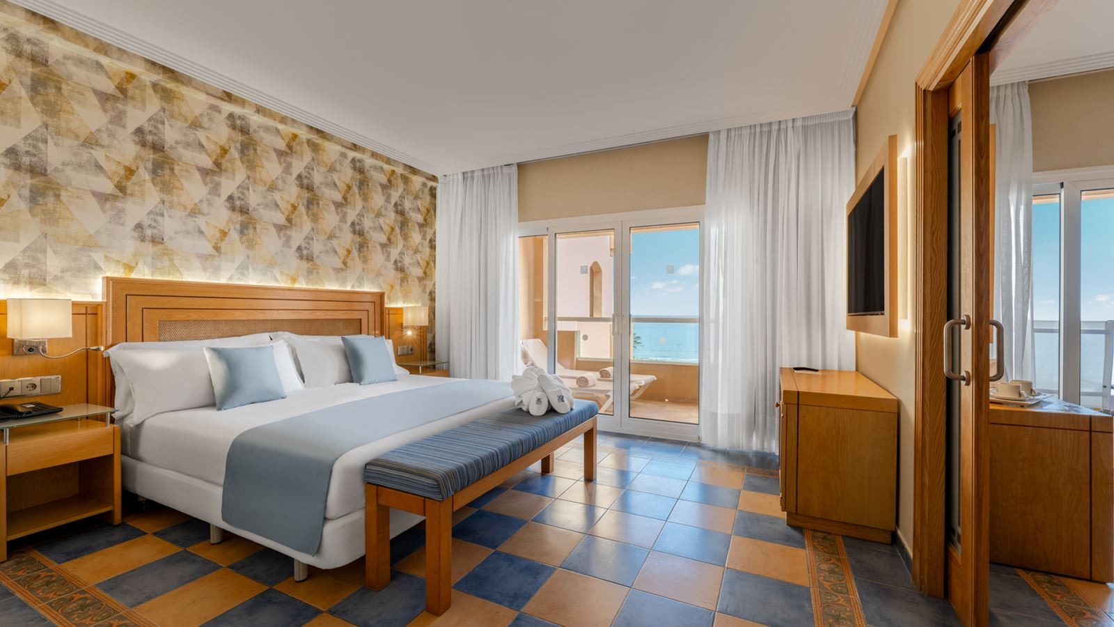 rooms-ss-sv-suite-sea-view-balcony-or-terrace