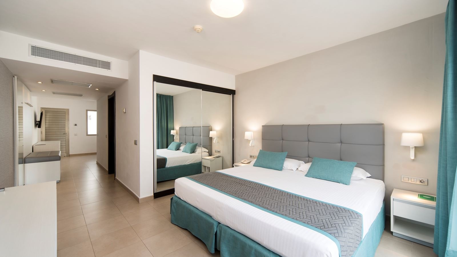 rooms-double-sea-view-balcony-or-terrace