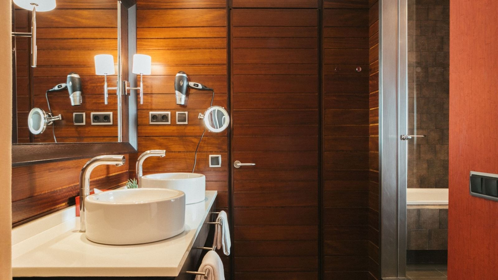 rooms-deluxe-room-with-balcony-or-terrace