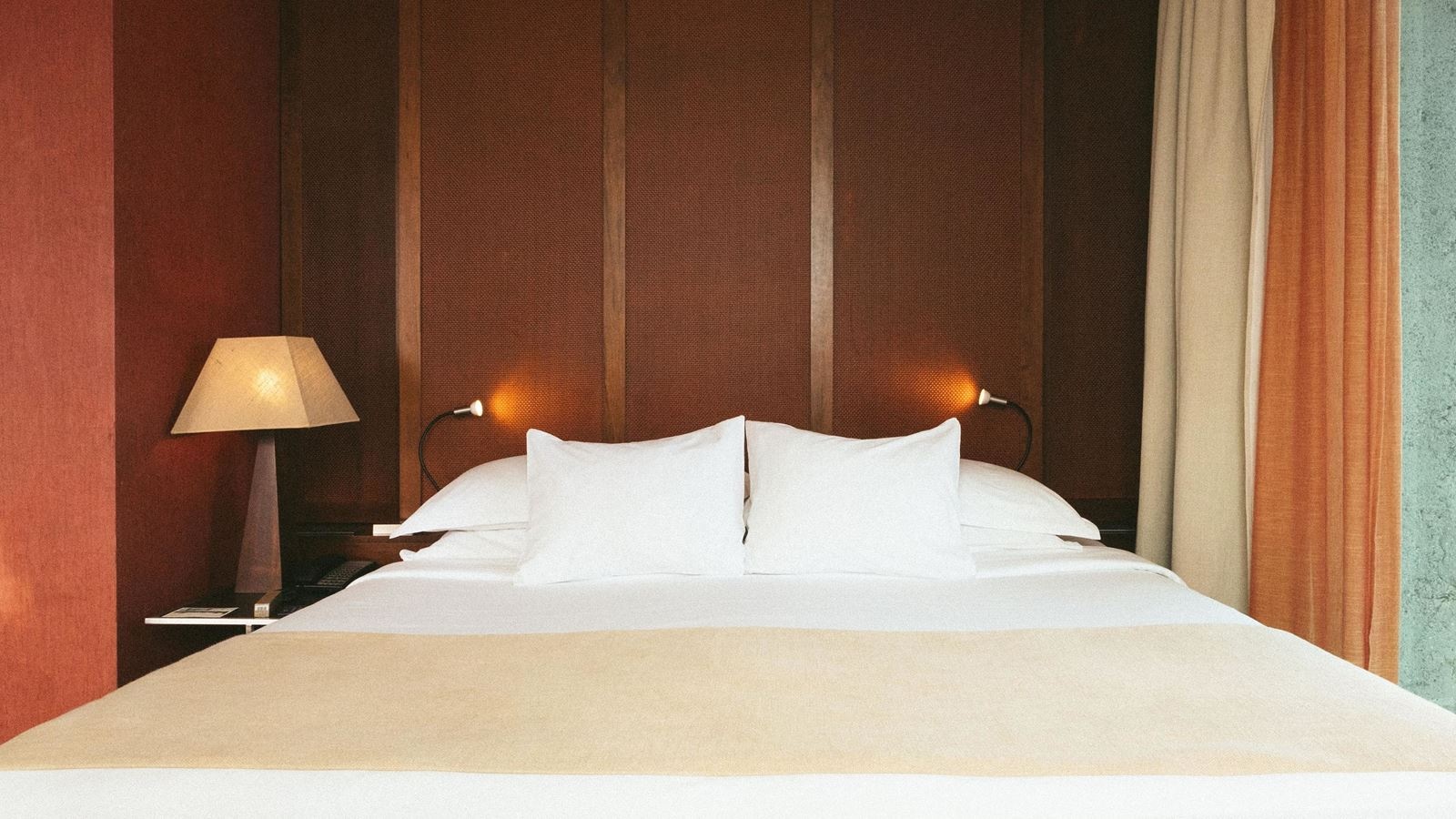 rooms-deluxe-suite-panoramic-view-balcony-or-terrace