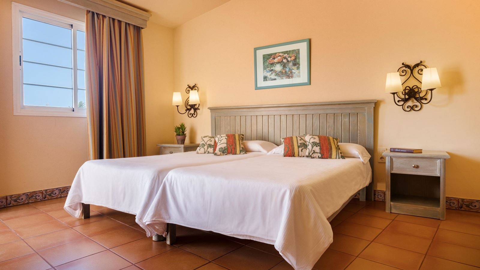 rooms-double-room-with-balcony-or-terrace