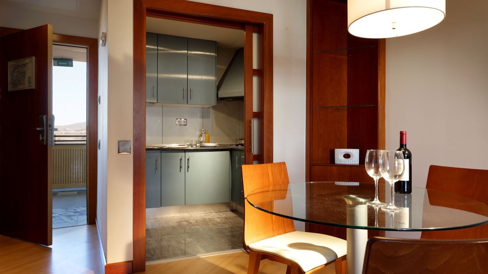 rooms-junior-suite-with-balcony