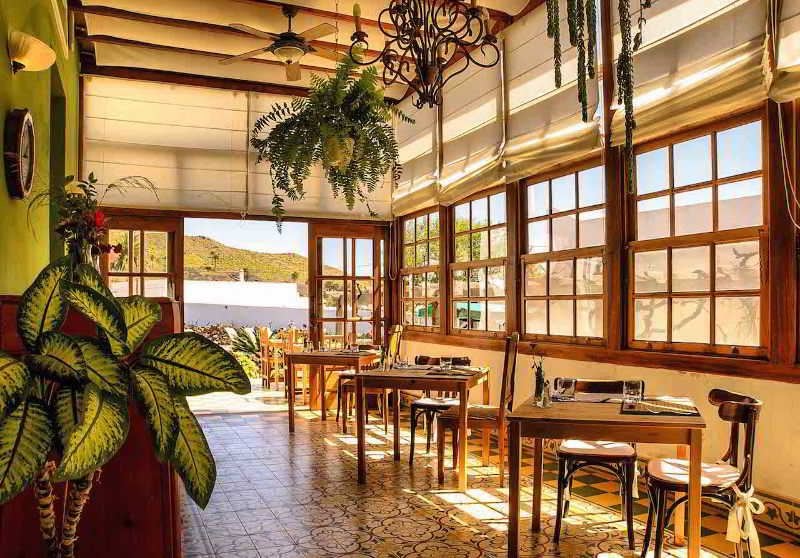 restaurants-restaurants