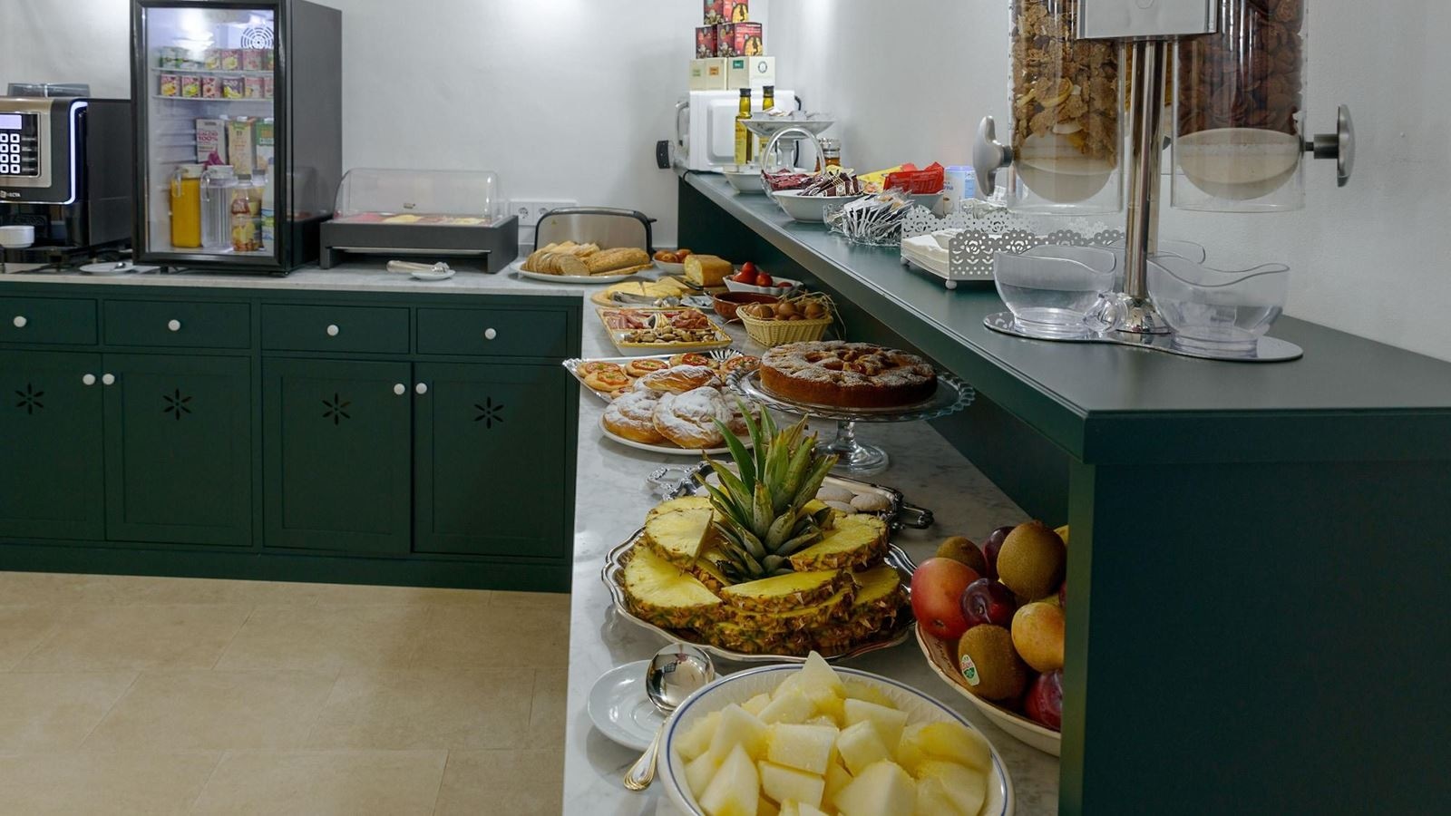 restaurants-restaurants