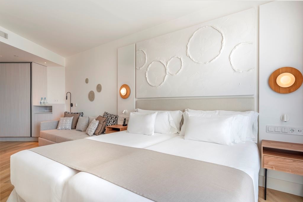 rooms-superior-swim-up