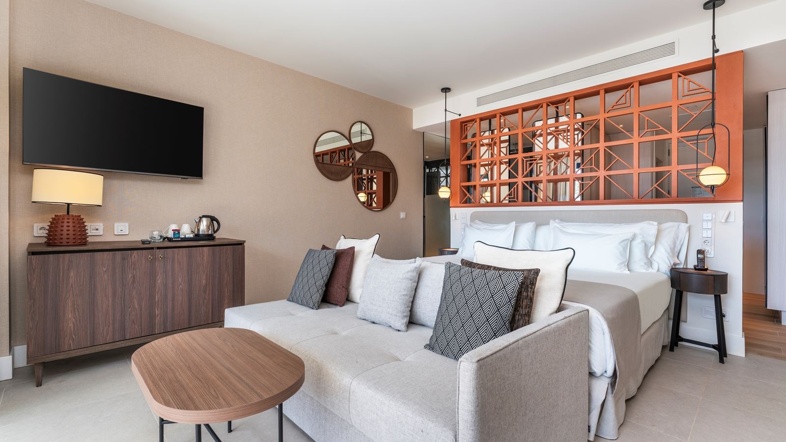 rooms-junior-suite-seaview-balcony-or-terrace