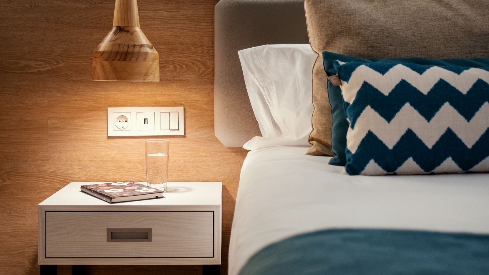 rooms-junior-suite-terraza-with-kitchenette