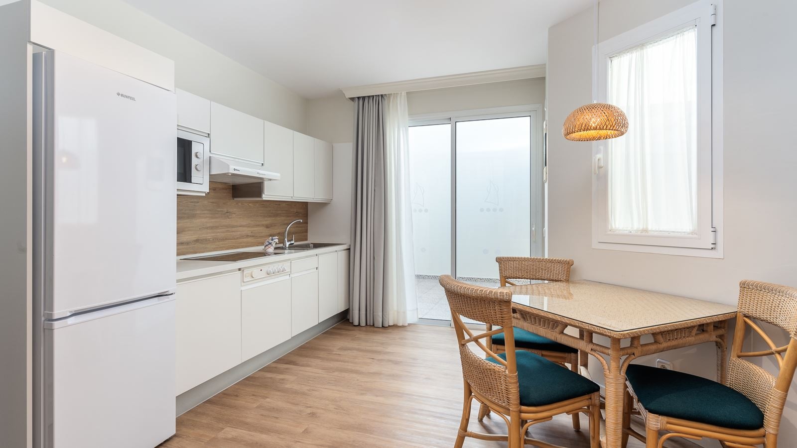 rooms-junior-suite-js