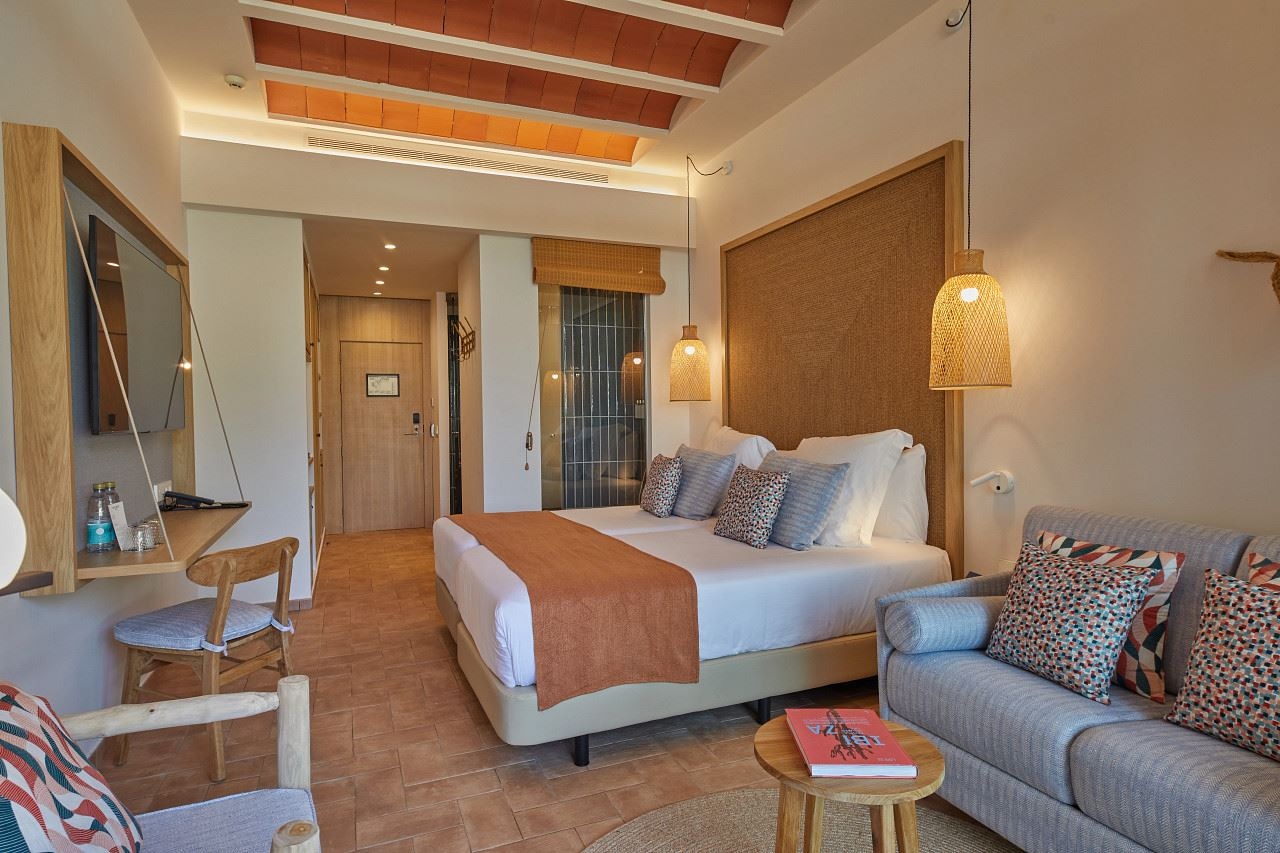 rooms-deluxe-garden-view-balcony-or-terrace