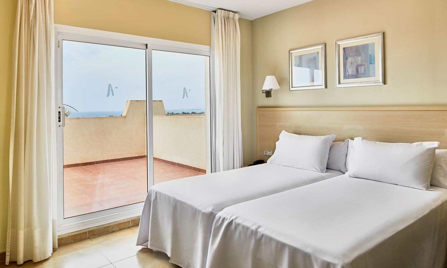 rooms-double-room-sea-view-balcony-or-terrcae