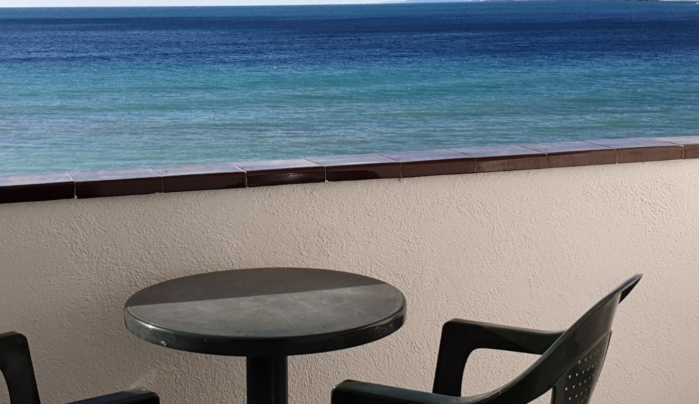 rooms-quad-room-sea-view