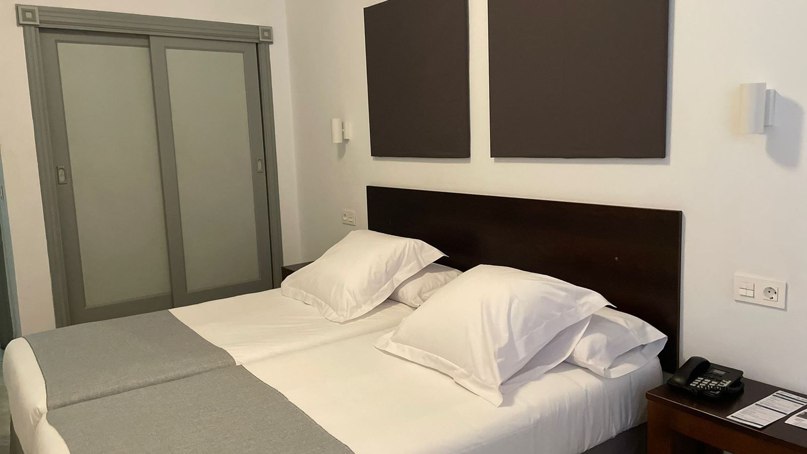 rooms-double-standard-room