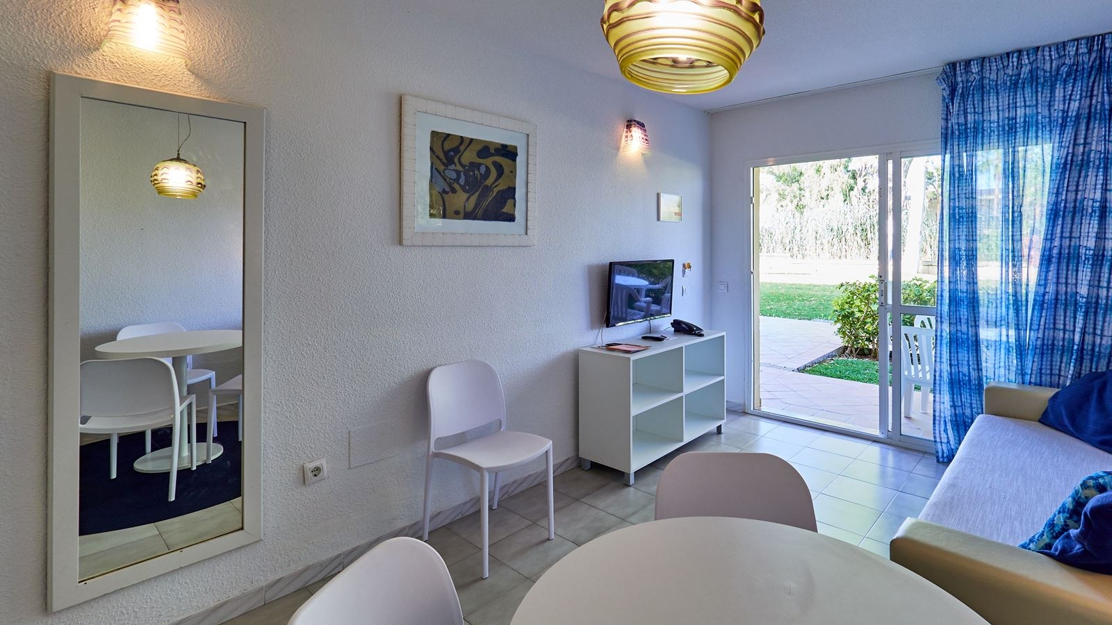 rooms-a1--apartment-one-bedroom-balcony-or-terrace