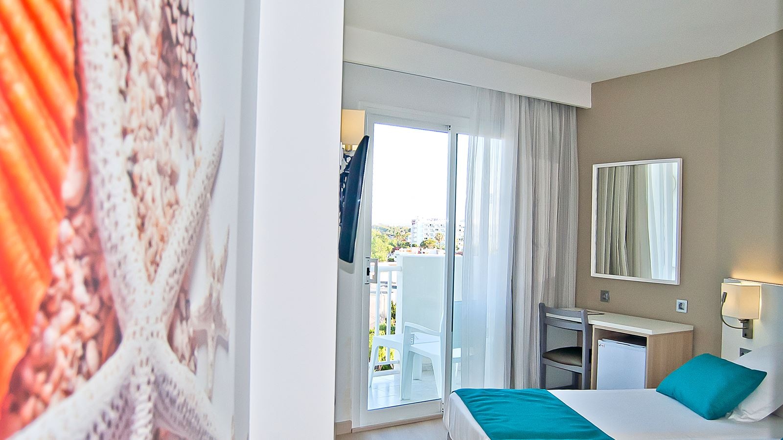 rooms-db--double-room-standard-balcony-or-terrace