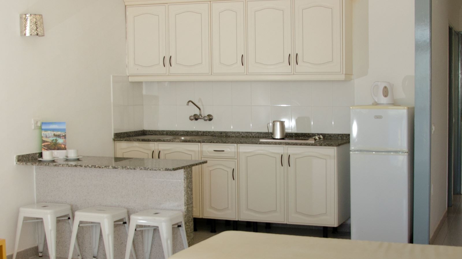 rooms-1-bedroom-apartment-standard-balcony-or-terrace