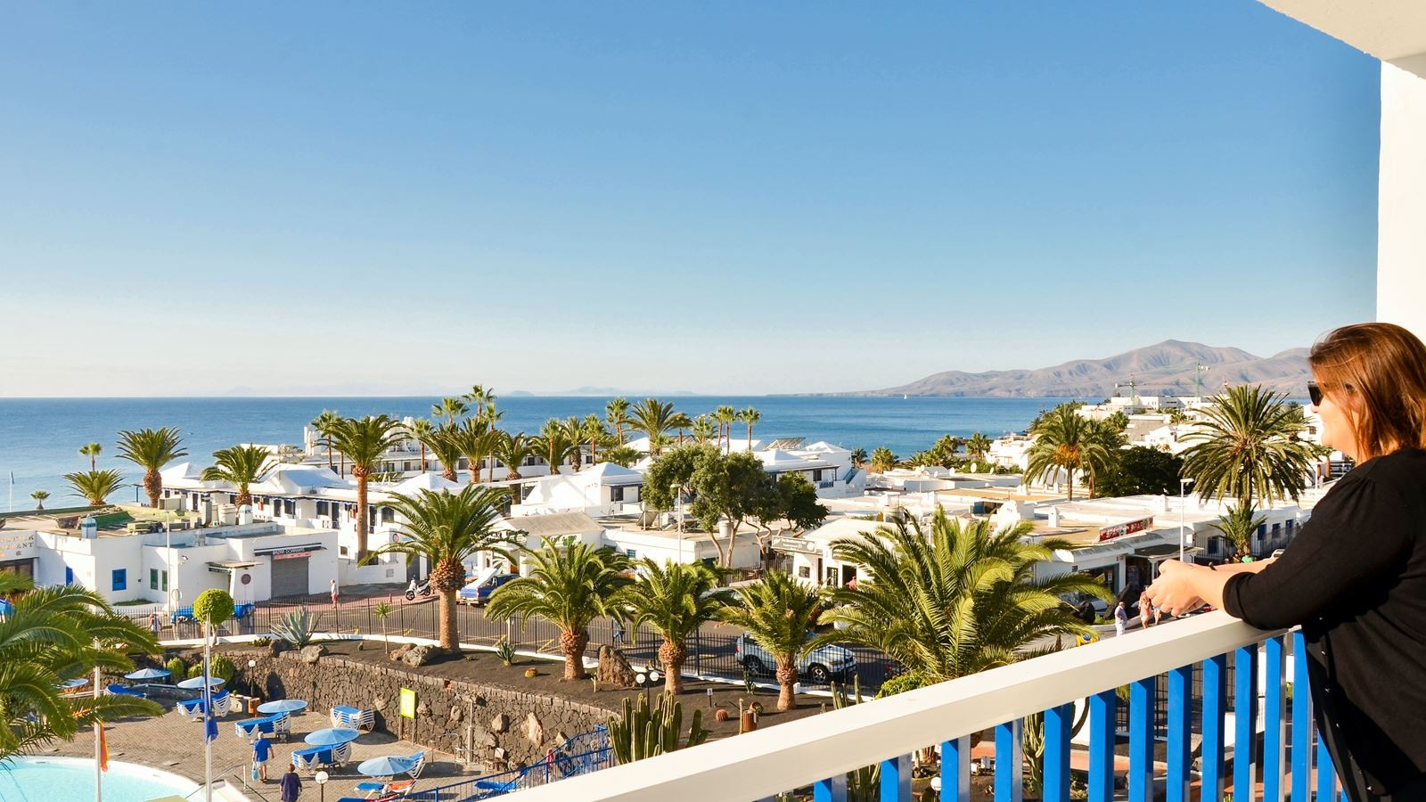 rooms-1-bedroom-apartment--sea-view-balcony