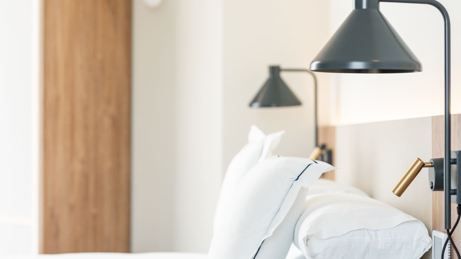 rooms-double-deluxe-superior-sea-view--dxsv