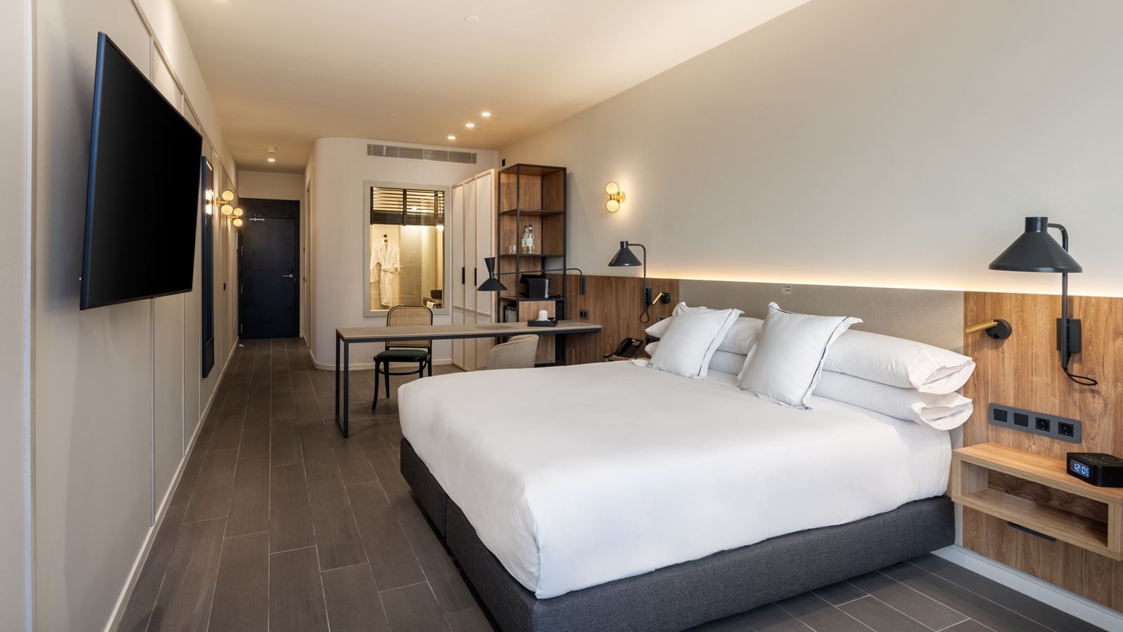 rooms-double-deluxe-superior-sea-view--dxsv