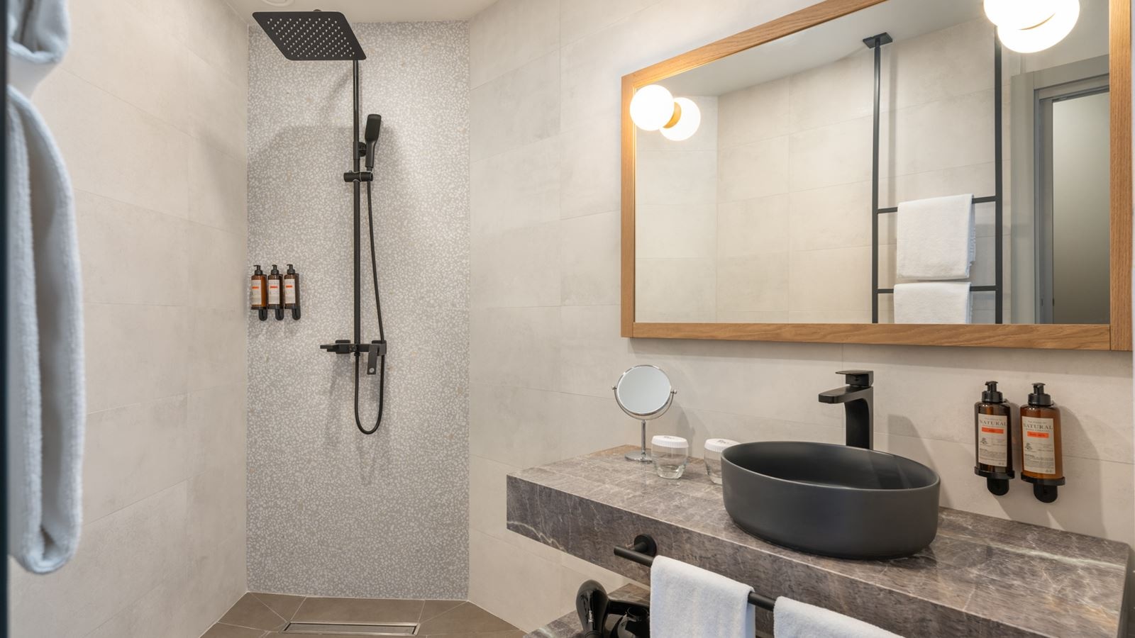 rooms-double-deluxe-sea-view-dxv