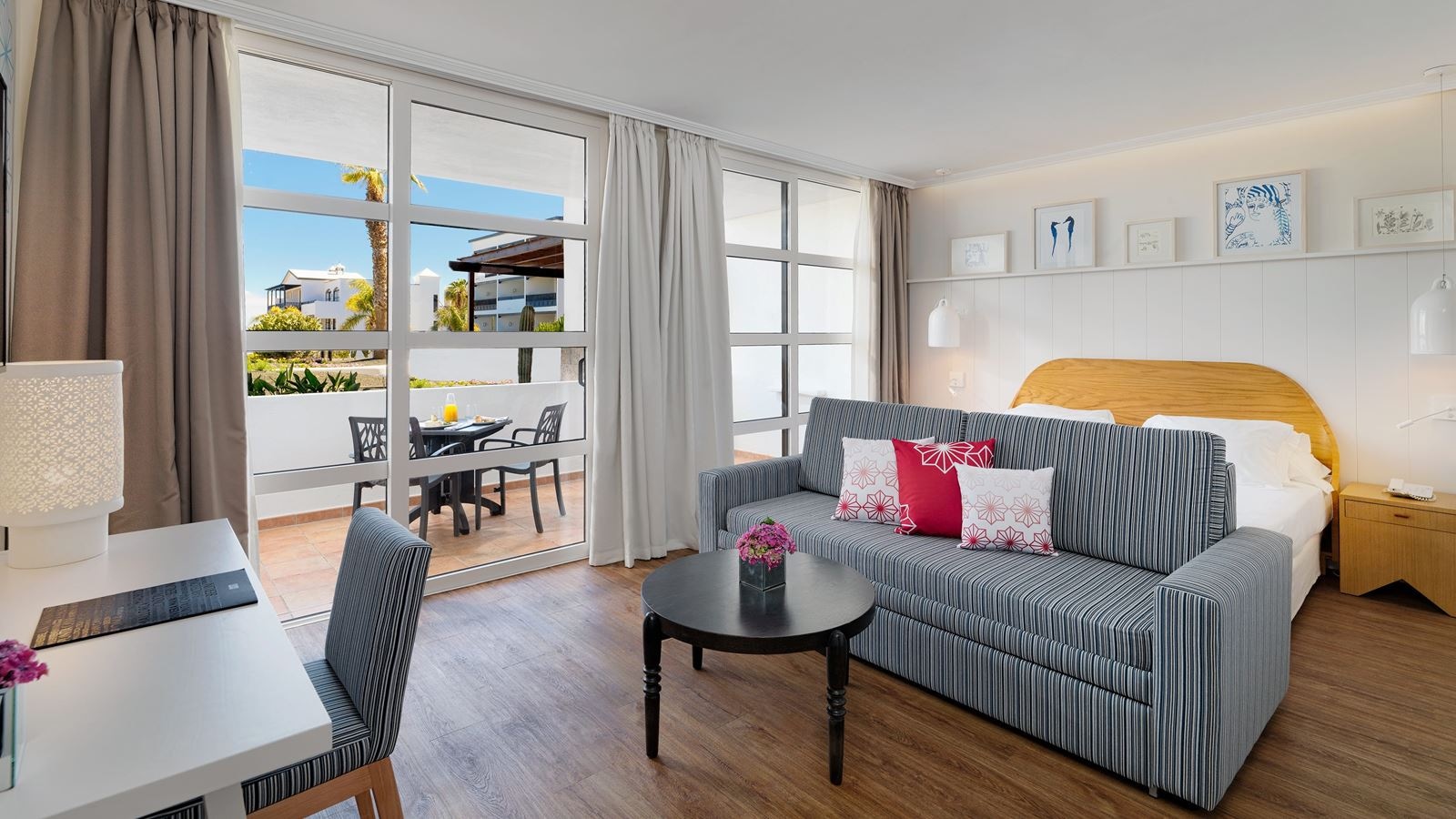 rooms-double-balcony-or-terrace