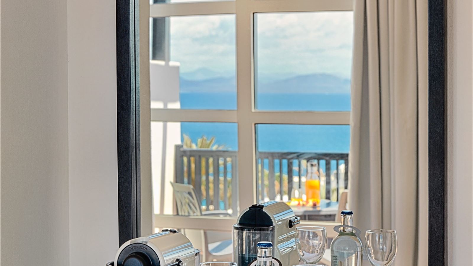 rooms-superior-deluxe-balcony-or-terrace