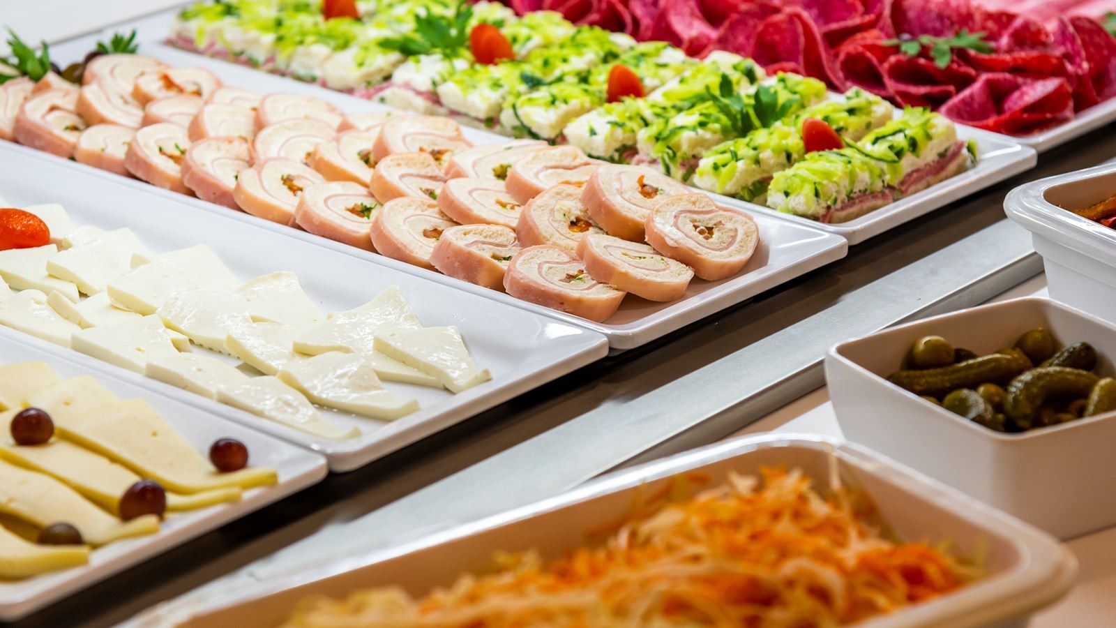 restaurants-restaurant