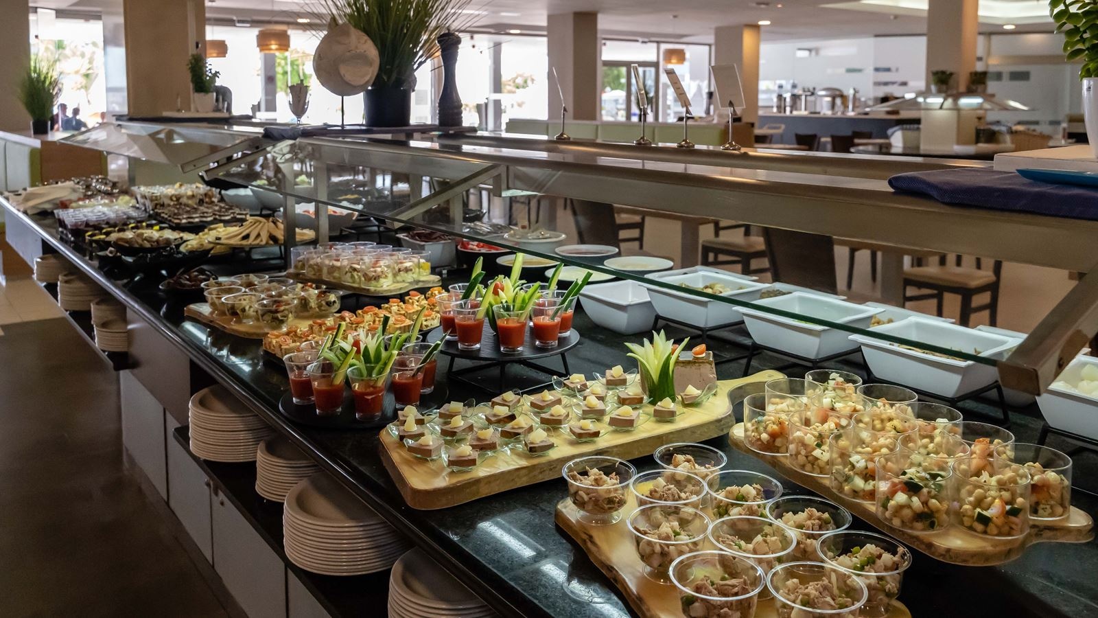 restaurants-restaurant