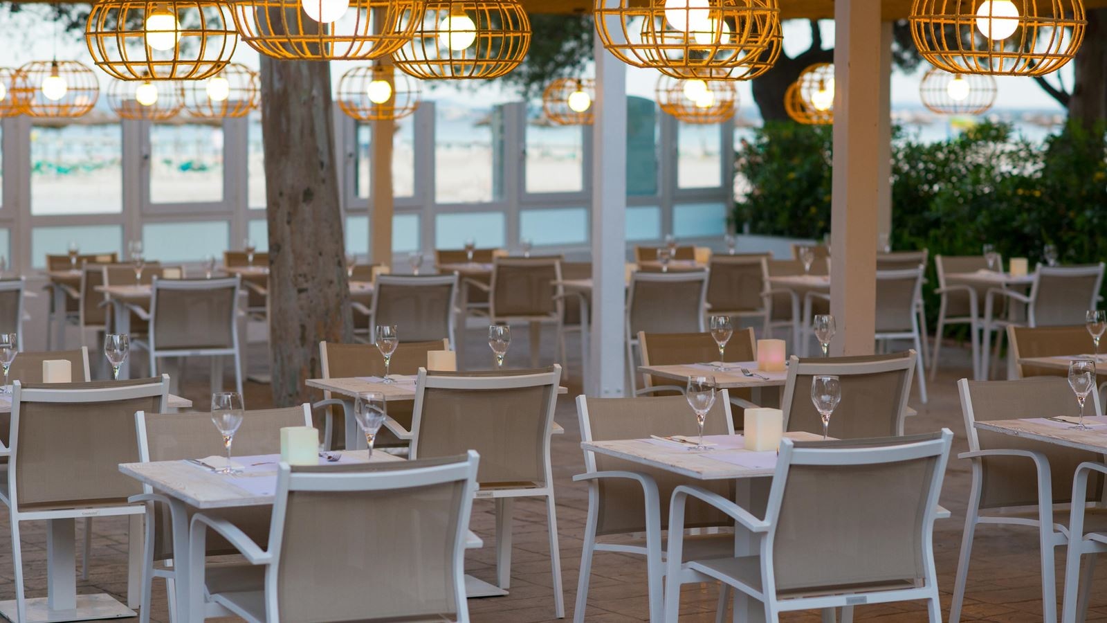 restaurants-restaurants