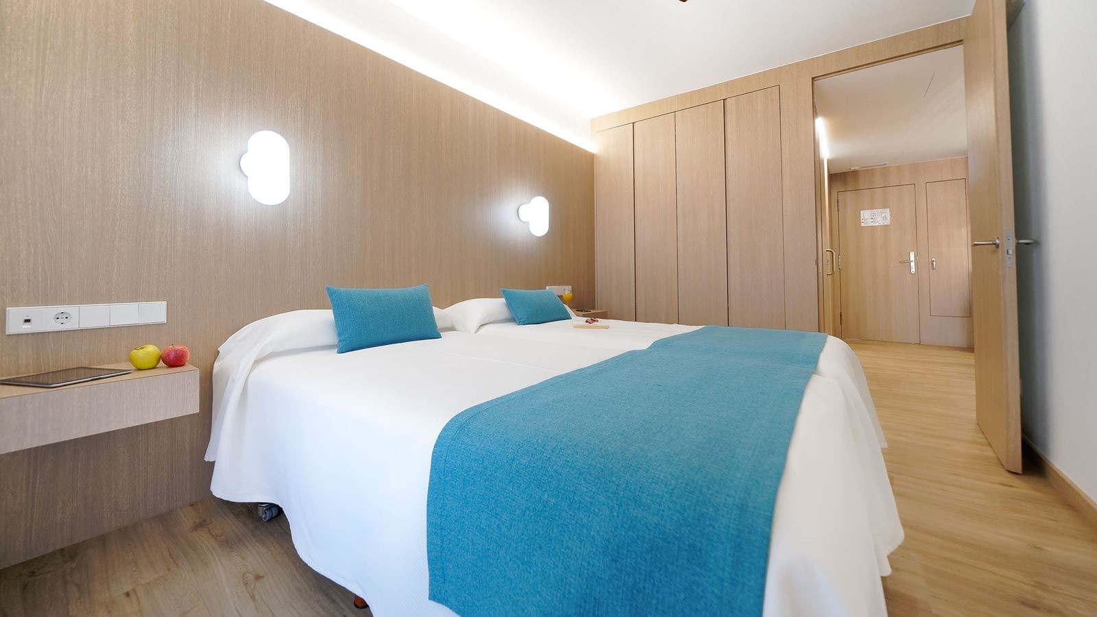 rooms-apartment-1-bedroom-streetview