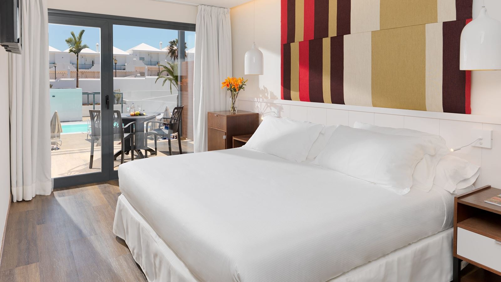 rooms-double-pool-view-room-balcony-or-terrace