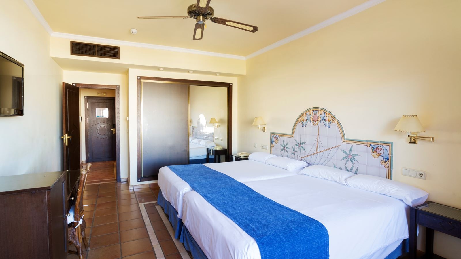 rooms-double-room-sea-view