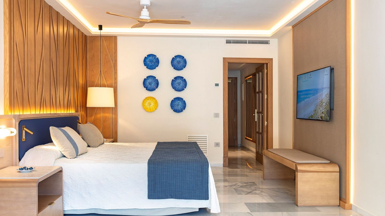 rooms-double-side-sea-view-room