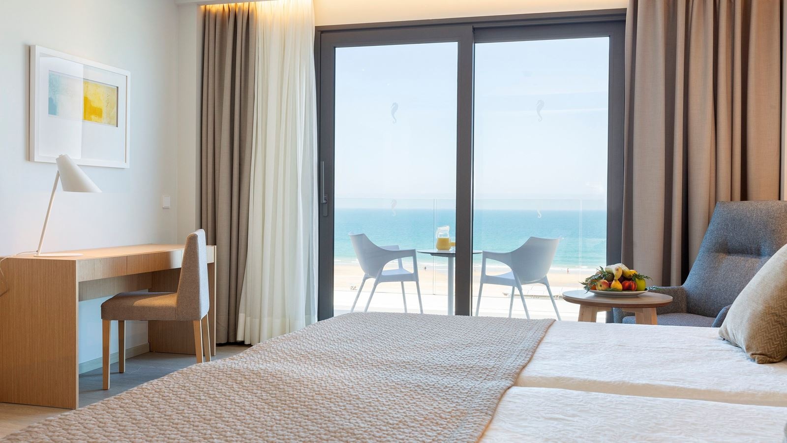 rooms-double-frontal-sea-view